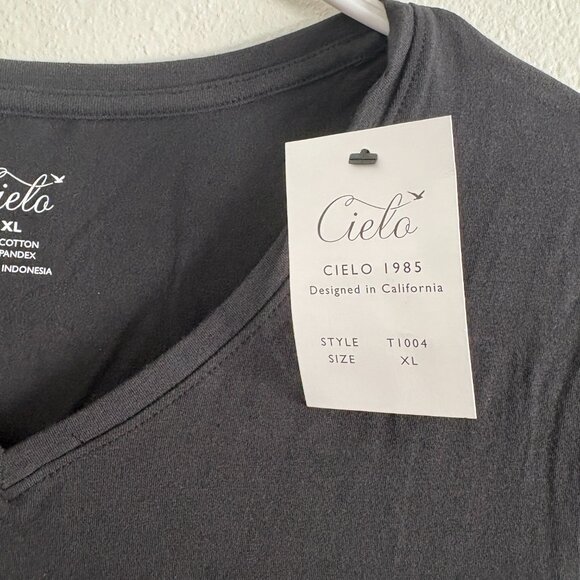 2-Pack Bundle Cielo V-Neck T-Shirts Set Black & White Basic Tee Top XL - Picture 5 of 8